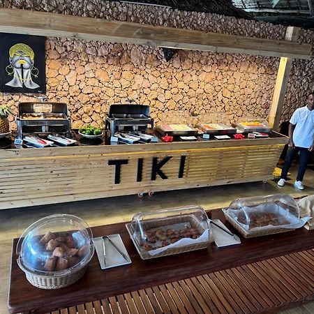 Tiki Beach Club & Resort (Adults Only) บูจู ภายนอก รูปภาพ