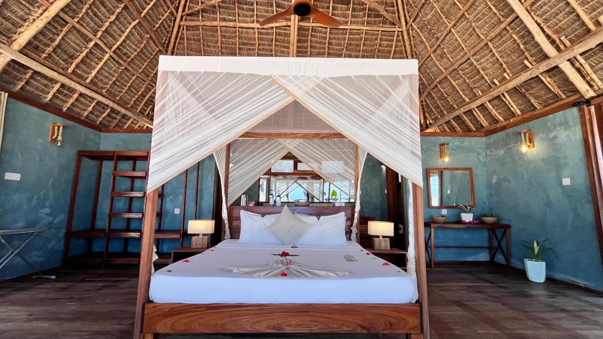 Tiki Beach Club & Resort (Adults Only) บูจู ภายนอก รูปภาพ