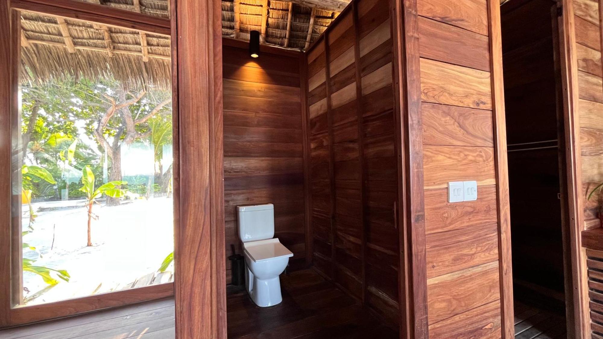 Tiki Beach Club & Resort (Adults Only) บูจู ภายนอก รูปภาพ